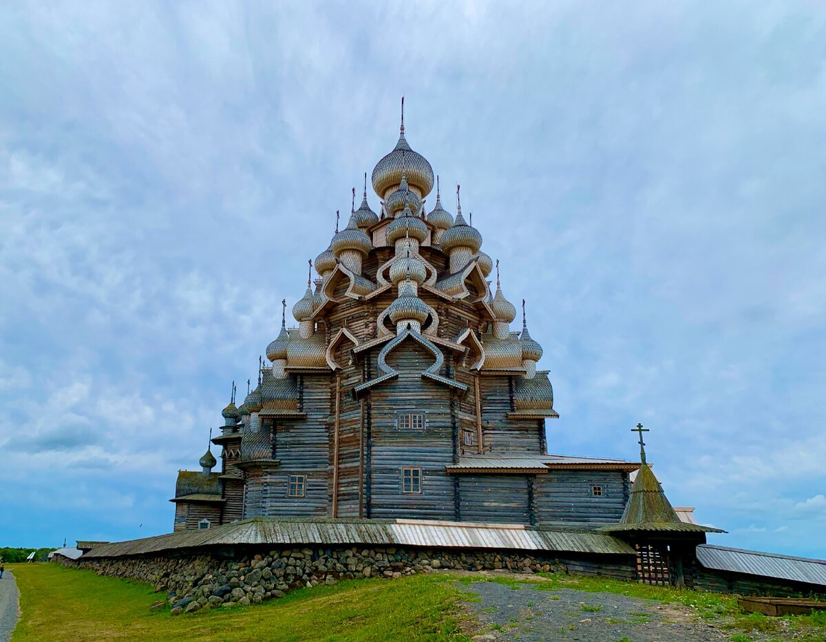 преображенская церковь остров