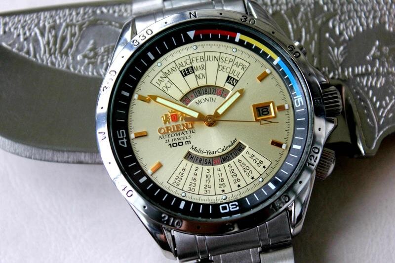 Модель Ориент Колледж "Водолаз", фотография взята с сайта https://izi.ua/p-297080-chasy-orient-orient-college-vodolaz