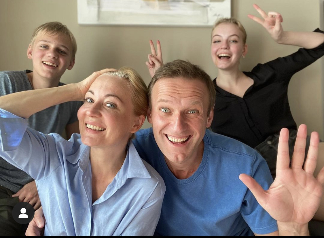 Алексей Навальный с семьей