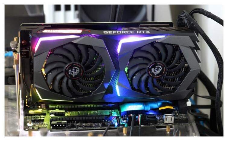 RTX 2060 вообще пропали из продажи, но и за ценник в 53-63000₽ ее брать не охота.
