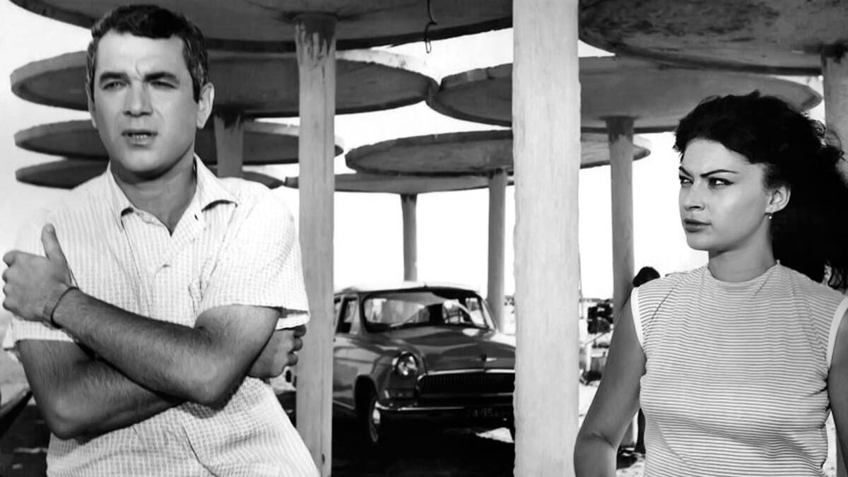 Кадр из фильма "Последняя ночь детства" взят для иллюстрации из Яндекс Картинки.