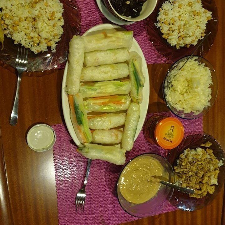 Фото из профиля Юрия. Судя по фото, на яхте вас ждет гастротуризм