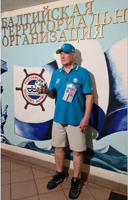 Вот так выглядит волонтер, 