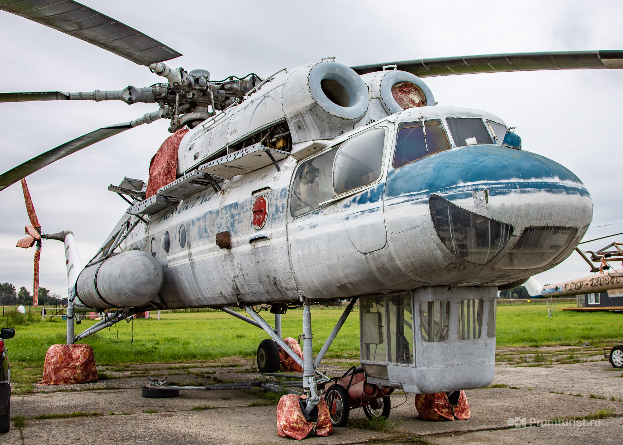Вертолёт-кран Ми-10K. Показываю, какой он внутри. От кабины лётчиков и до хвостовой балки ???3