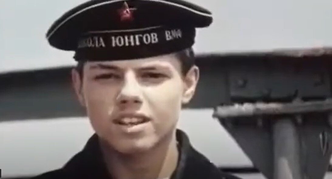 Кадр из фильма  «Юнга Северного флота»