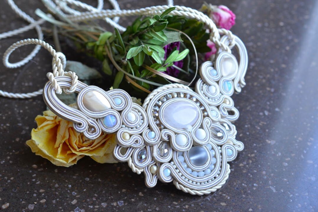 Украшения в сутажной технике