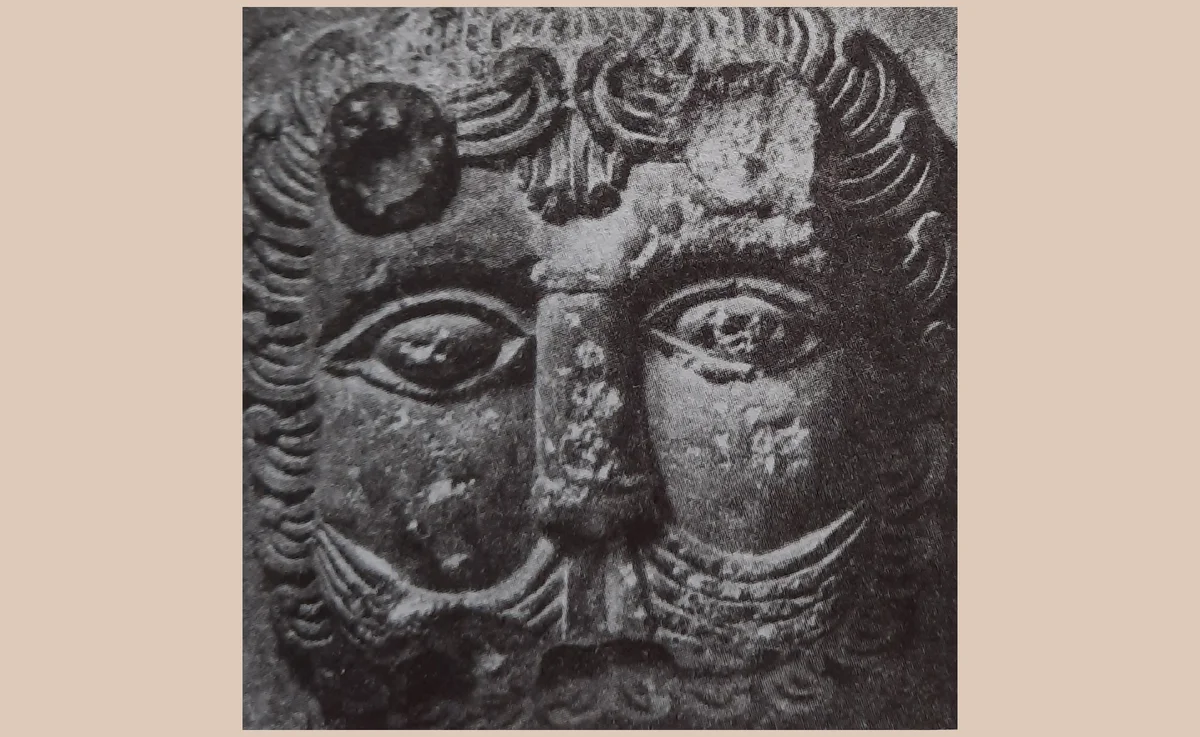 Львиная маска. Рельеф из Успенского собора во Владимире. XII век