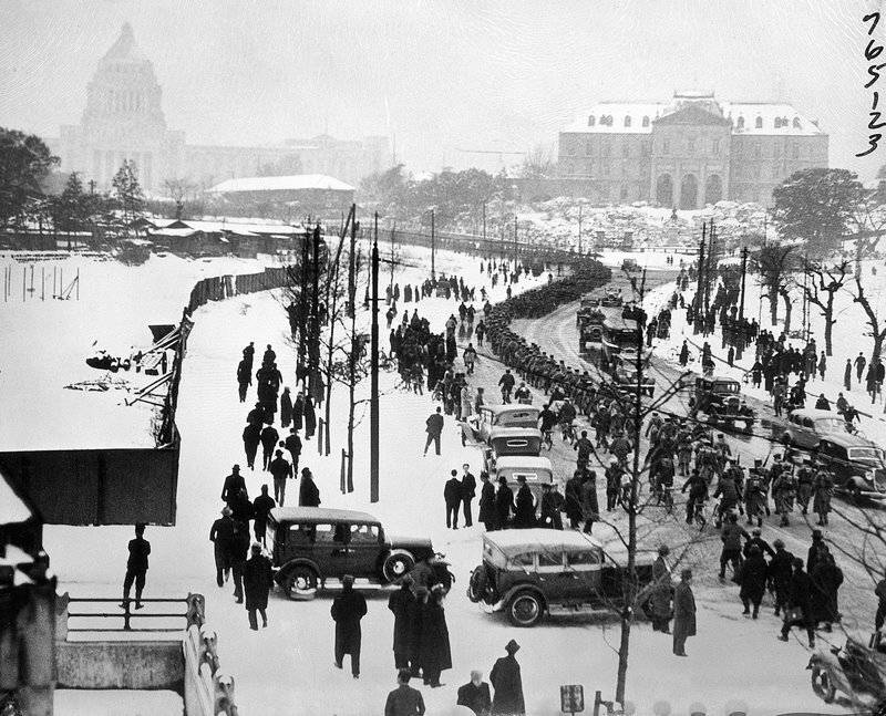 Токио, 26 февраля 1936 года - части мятежников входят в город