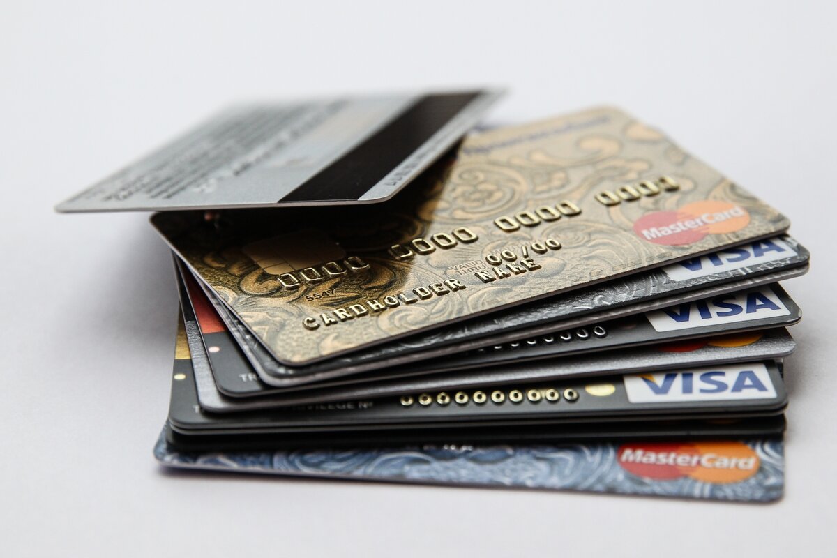 VISA. MASTER CARD.