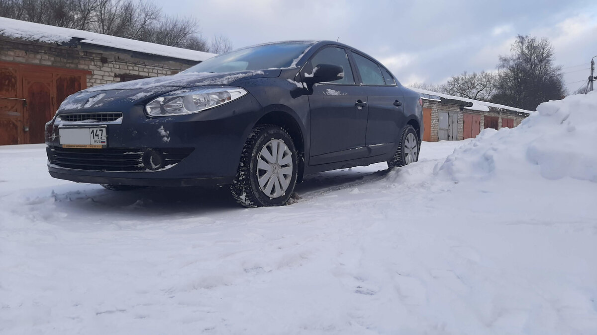 Как поменять салонный фильтр на Renault Fluence (Рено Флюенс)