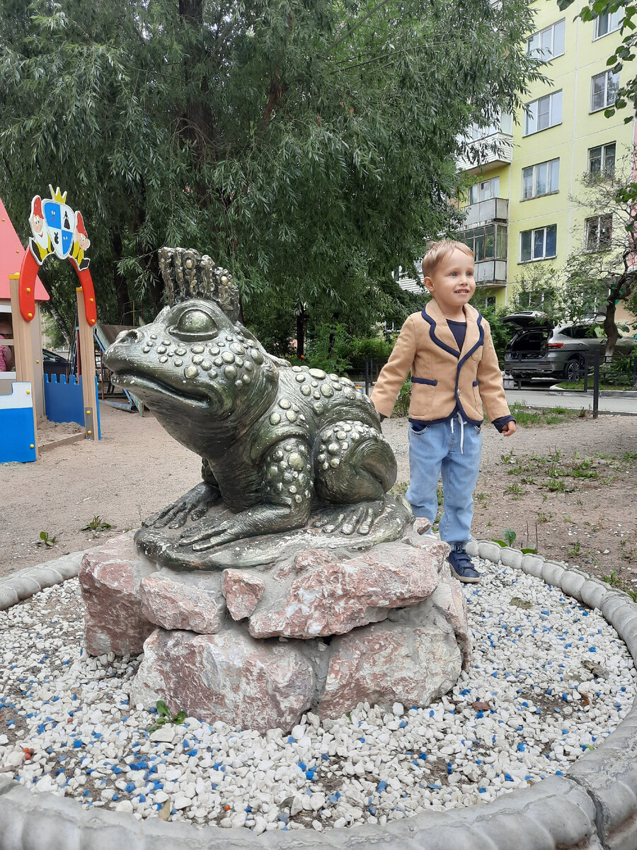 Листайте карусель