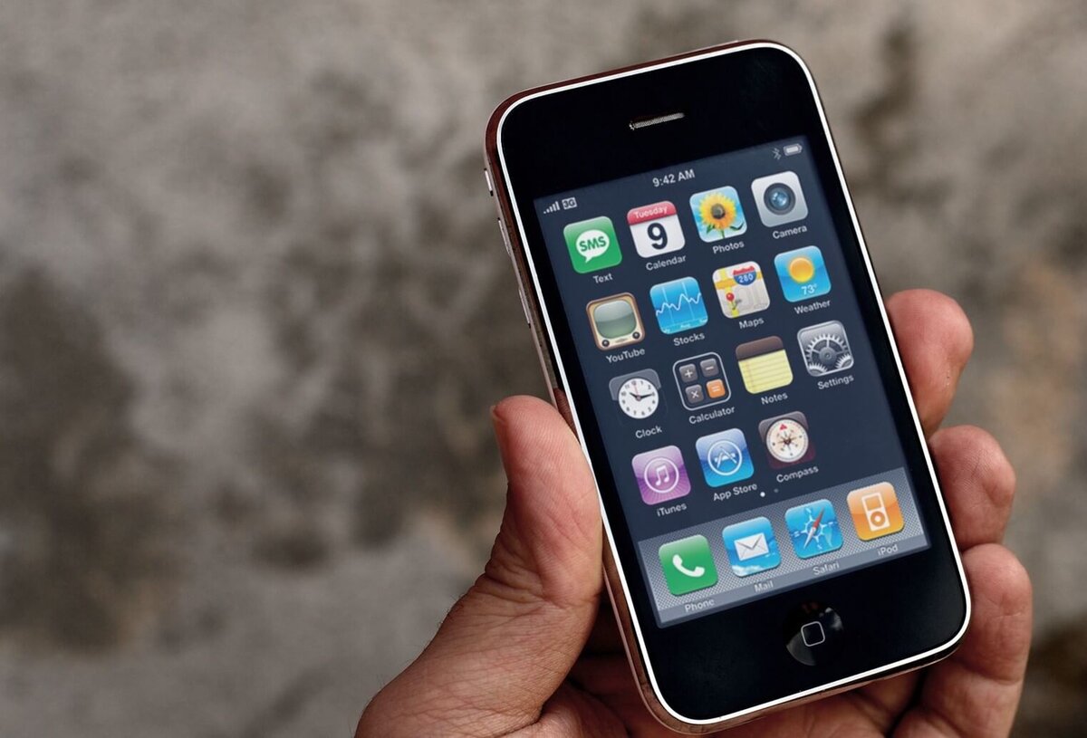 Это iPhone 3GS