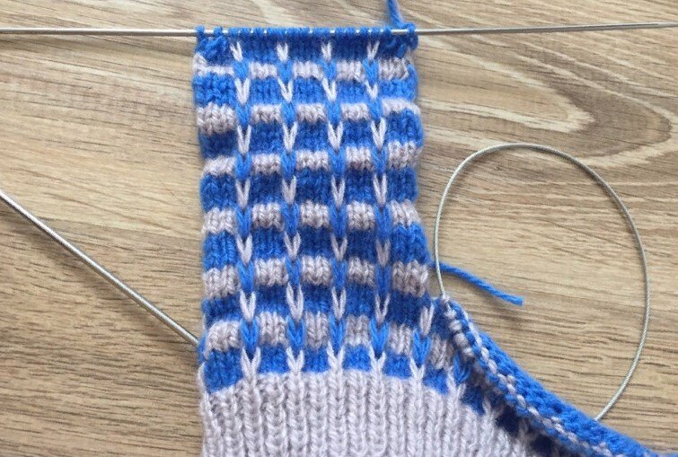    ,  , ,      ►   
   ˸        .-4