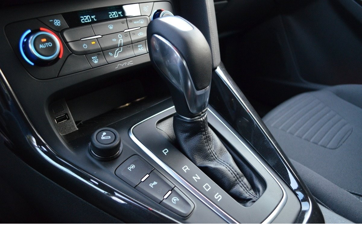 Ручка кулисы автомат фокус 3. Коробка автомат на форд фокус 3. Ручка акпп форд фокус 3 powershift. Форд фокус 3 робот. Коробка автомат на форд фокус 3.