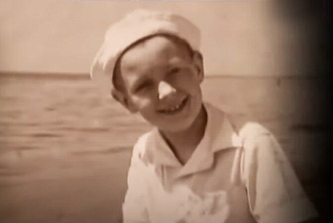 Сергей Иванов в детсве. Источник: youtube.com