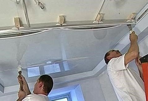Как покрасить тканевый натяжной потолок?