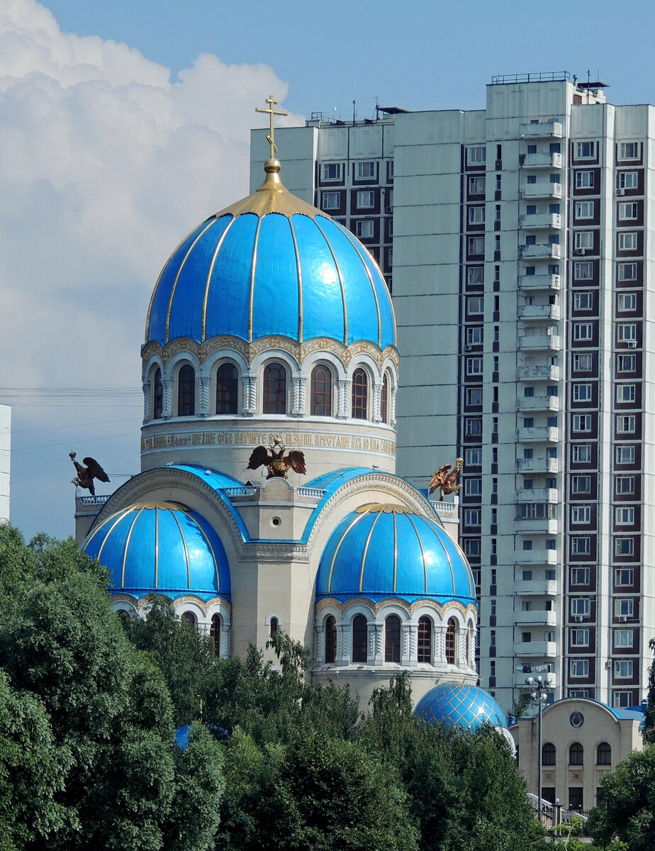 храм троицы живоначальной в орехово борисово