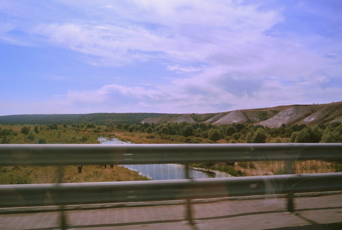 Вид за окном, я впервые увидел горы...