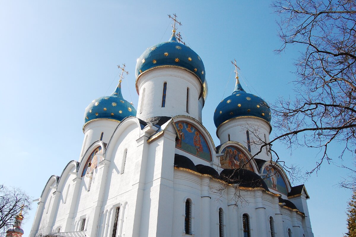 Наше любимое место в Подмосковье - Троице-Сергиева Лавра. Фото из личного архива.