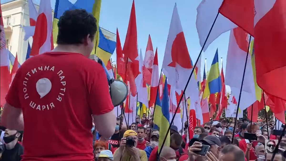 Митинг "Немой президент - не мой президент". Скриншот видео с канала Анатолия Шария.  https://www.youtube.com/watch?v=ID05ta-vyK4