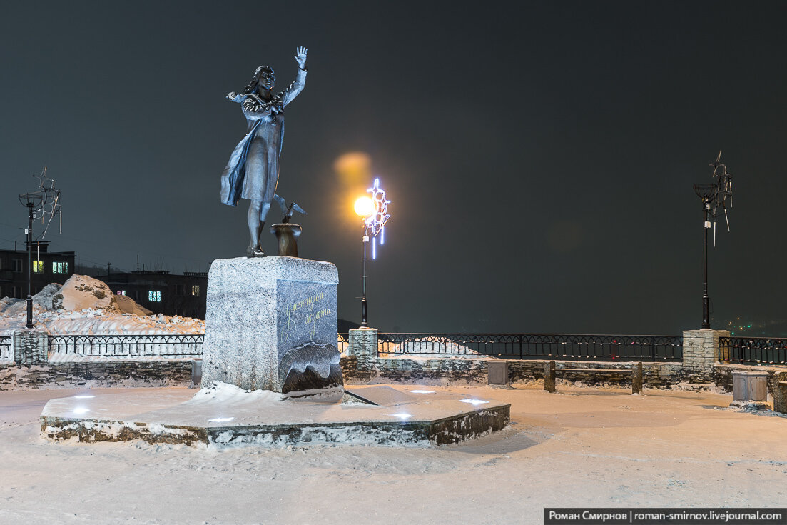 Мурманск в декабре. Мурманск зимой. Красивые места города Мурманска зимой. Мурманск красивые места зимой. Мурманск достопримечательности зимой.