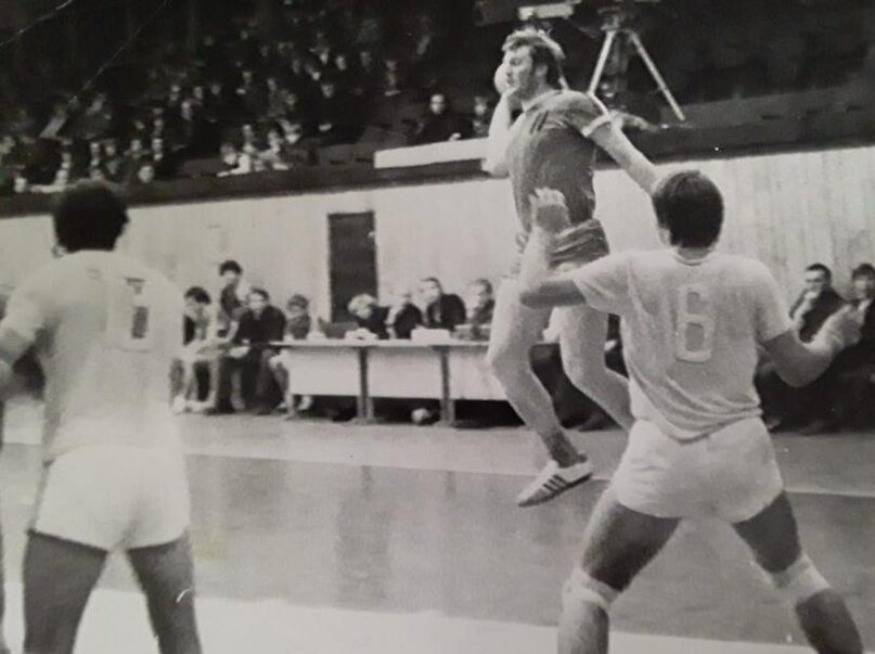 Матч в Алитусе против ЗИИ. В коронном прыжке Владимир Степанов