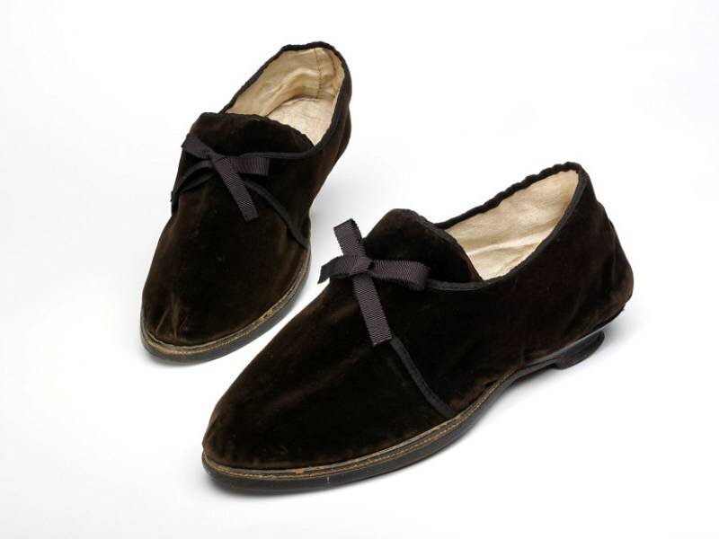 новая домашняя обувь короля