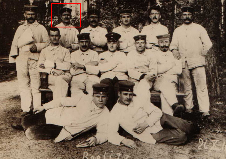 Гитлер в военном госпитале 1918г. 