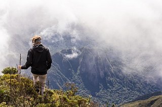 На юге острова Тропический лес в национальном парке Раномафана Остров Нуси-Бураха у восточного побережья Мадагаскара Пляж на Мадагаскаре Вулканический массив Анкаратра