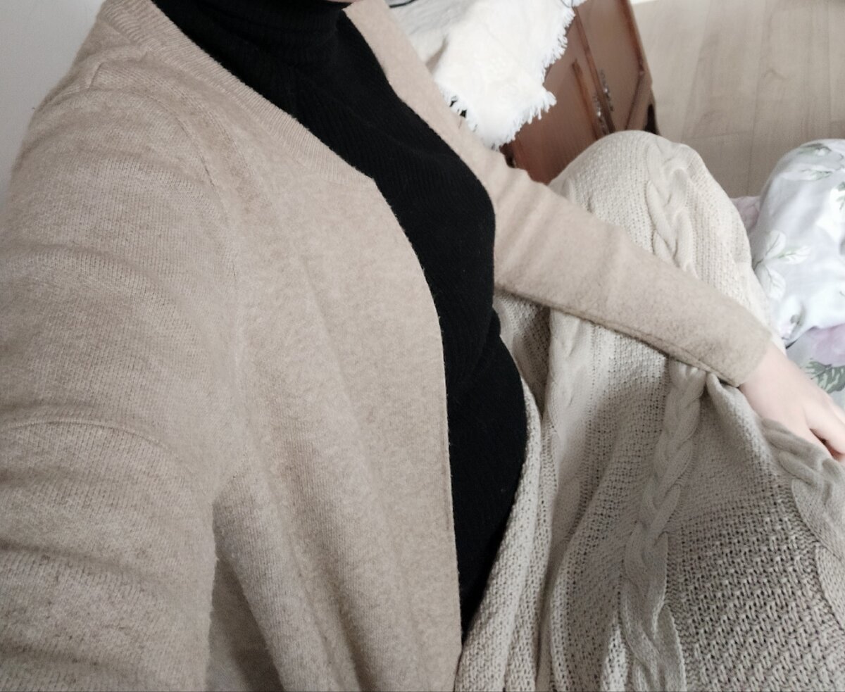 примерно так я кутаюсь дома у свекрови, чтобы совсем не замерзнуть