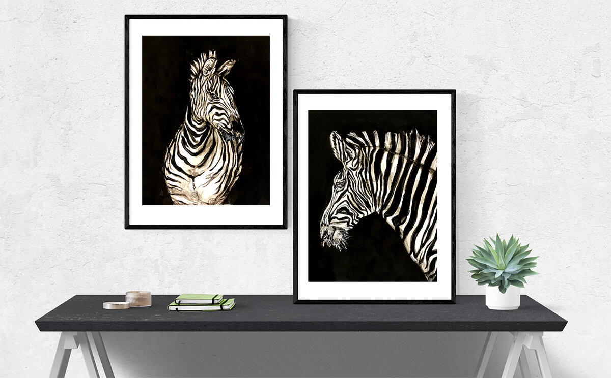 Черно белые зебры в интерьере.