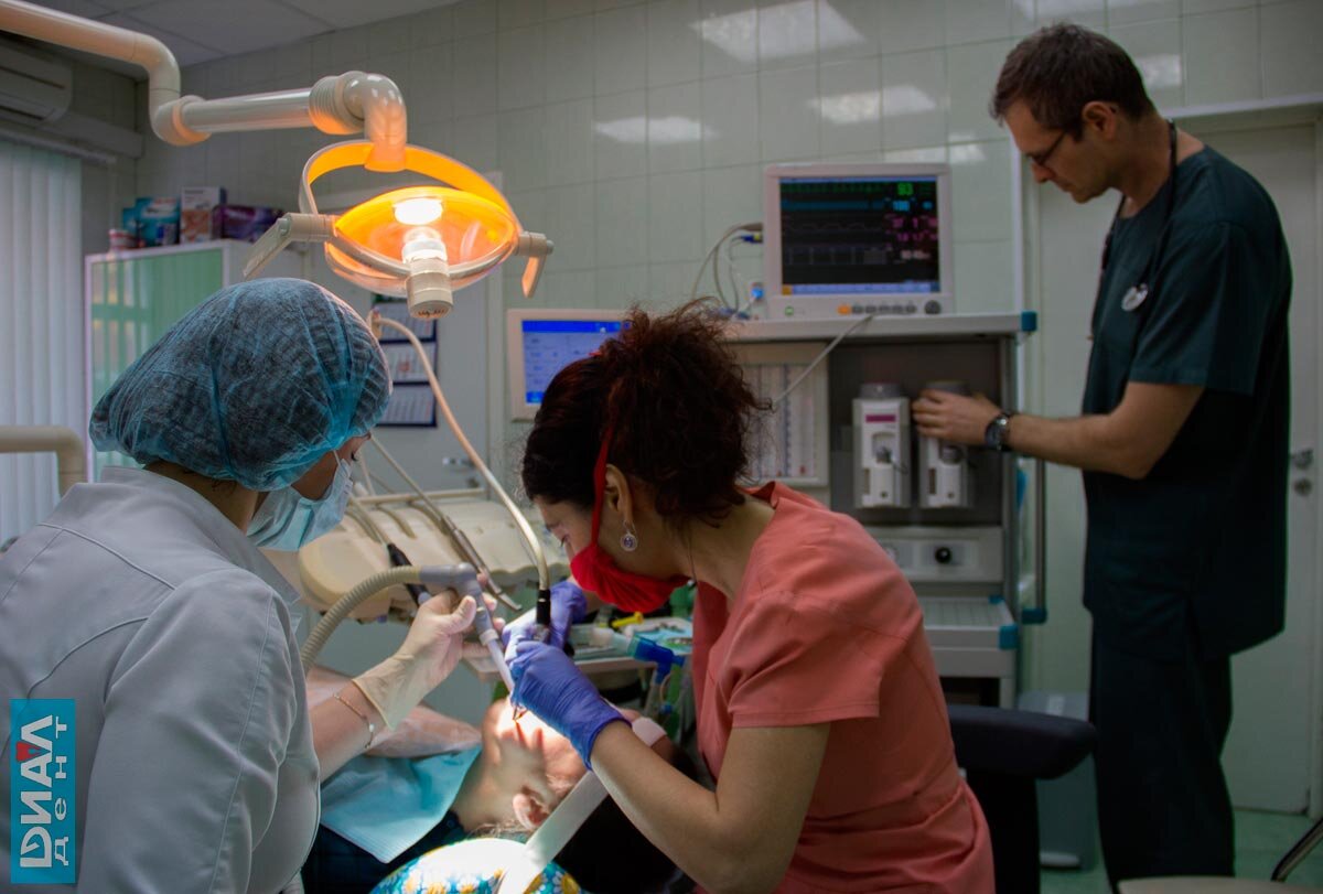 Стоматология под общим наркозом. Стоматология под наркозом. Детская стоматология наркоз севоран. Севоран для детей в стоматологии. Вырывание зубов под общим наркозом.