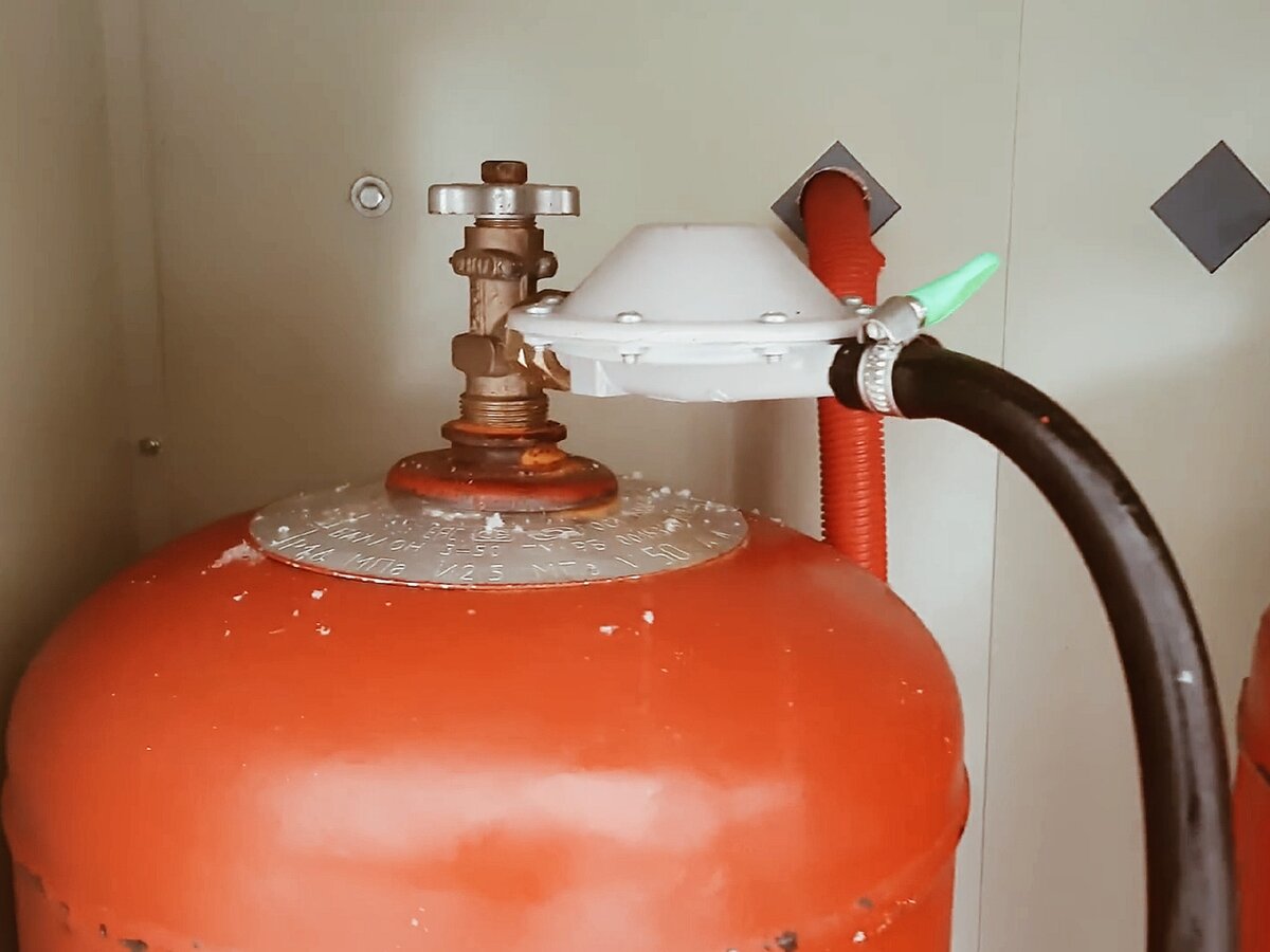 Отопление дома сжиженным баллонным газом - стоит ли этим заниматься