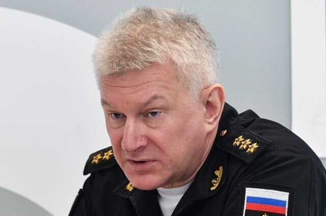 Николай Анатольевич Евменов  - подводник со стажем.  фото: картинки яндекса.