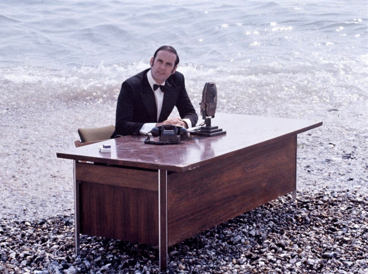 Кадр из сериала «Летающий цирк Монти Пайтона»