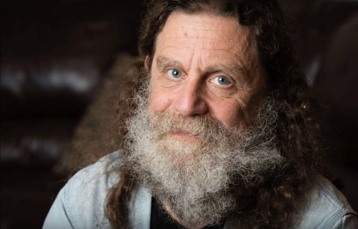 Сапольски очарователен. Ну прямо ветхозаветный пророк, как такому не поверить?