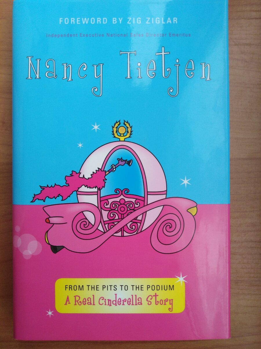 Книга Нэнси Тайтджен из моей личной коллекции 