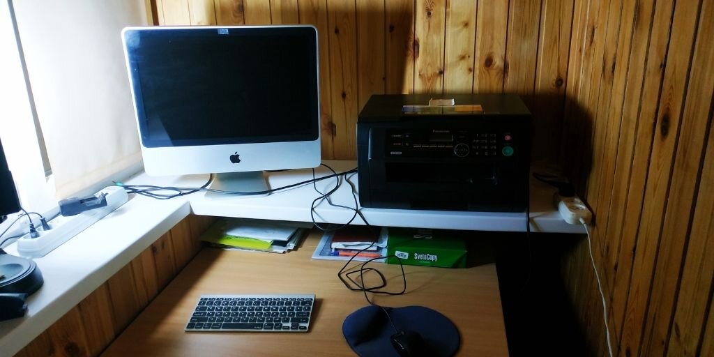 Получился отдельный рабочий кабинет. Фото автора