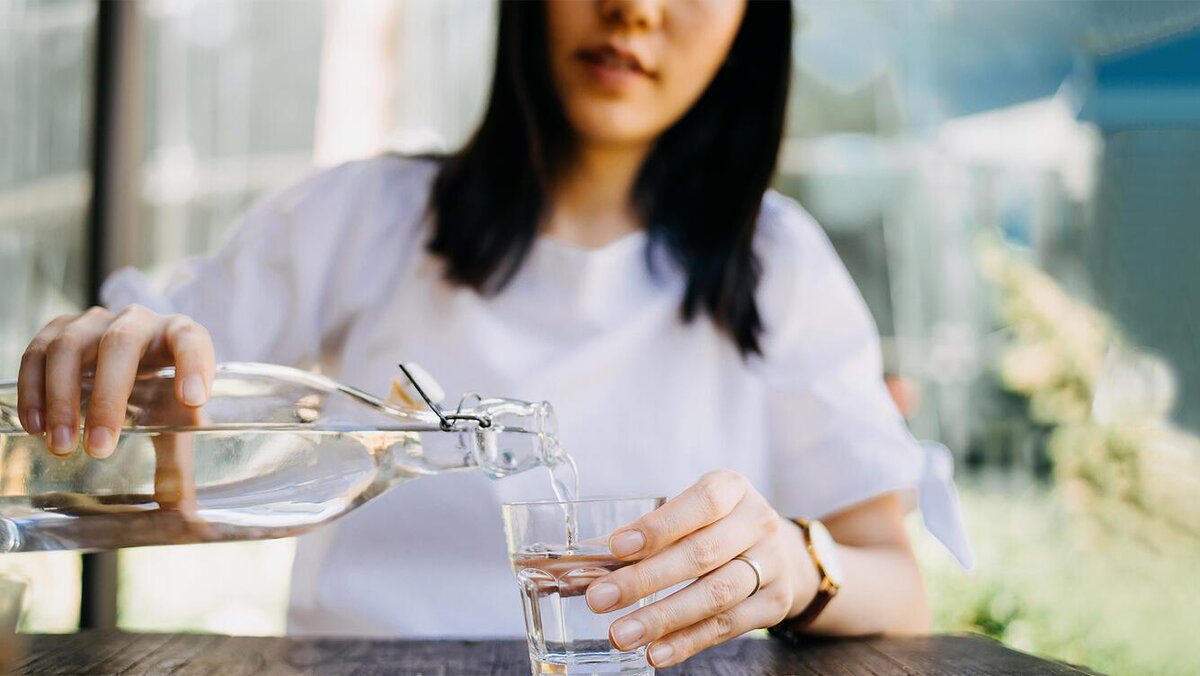 Питьевая вода важна для пищеварения и является важным фактором снижения веса.