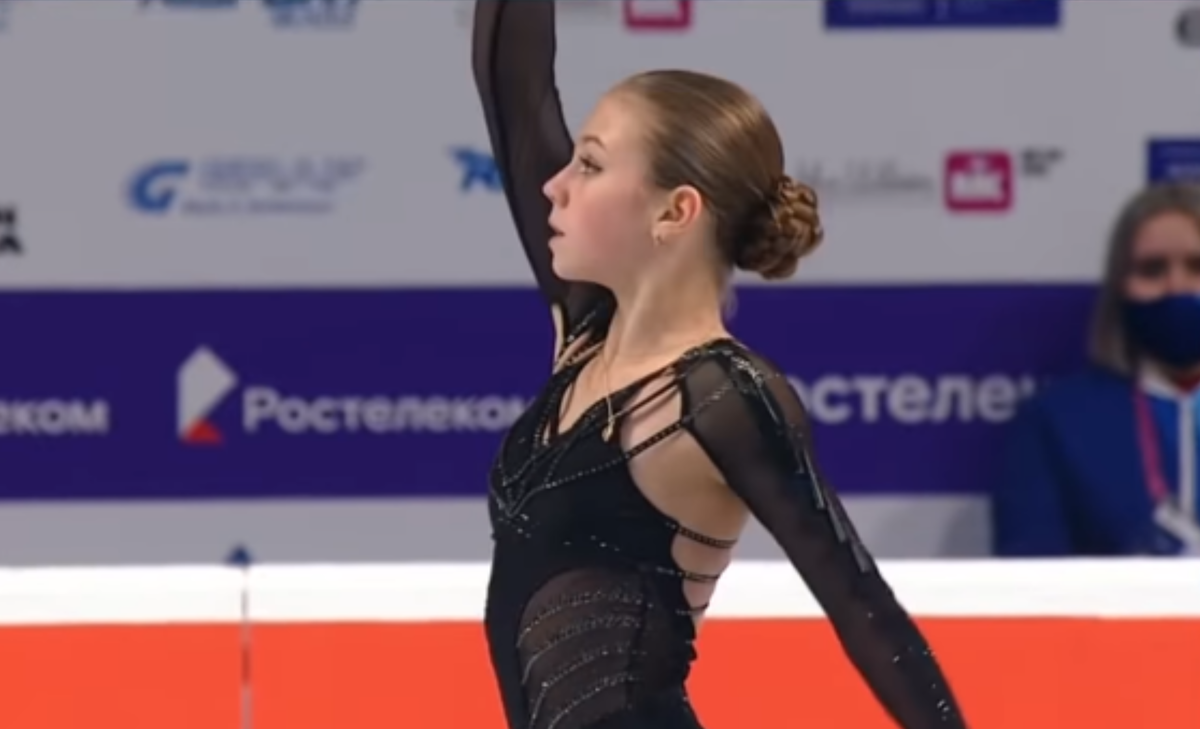 Александра Трусова, чемпионат России по фигурному катанию 2021. Произвольная программа. Источник фото: YouTube канал Первого канала.