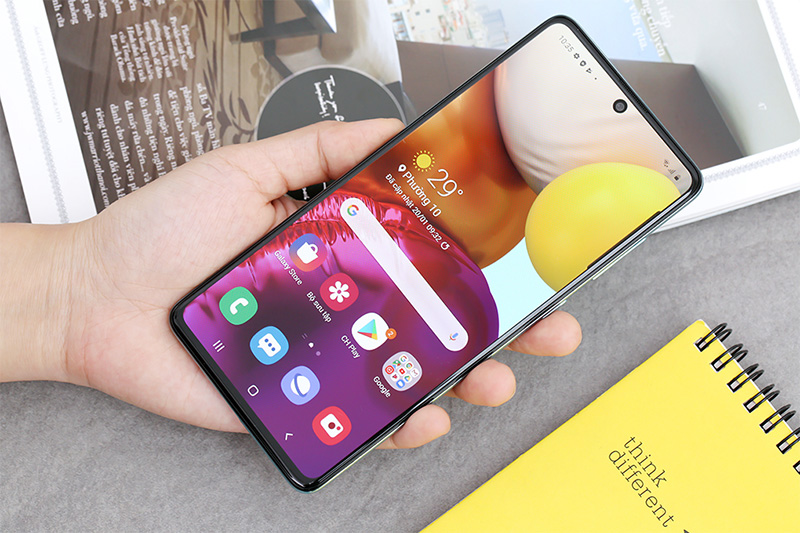 Смартфон техно 256. Galaxy a72 5g. Galaxy a72 4g. A72 5g. Galaxy a72 vs a52.