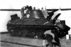 Сагго de combate medio Nahuel d.l.43Средний танк, созданный по образу и подобию танка М4 "Шерман" с использованием узлов и агрегатов иностранного производства. Серийновыпускался заводом Arsenal Esteban de Luca s Буэнос-Айресе. В 1943 – 1944 гг. изготовлено 16 единиц.КОНСТРУКЦИЯ И МОДИФИКАЦИИ  Корпус – сварной, из катаннах бронелистов, расположенных под наклоном.Башня – литая, конической обтекаемой формы. В башне размещены пушка и крупнокалиберный пулемет в шаровой установке. Еще три пулемета обычного калибра установлены в лобовом листе корпуса. Конструкция узлов ходовой части заимствована у американского среднего танка МЗ.Впервые Nahuel был продемонстрирован аргентинской общественности 4 июля 1944 г. ео время выставки накануне Дня независимости. Спустя пять дней – 9 июля 1944 г. – 10 танков приняли участие в традиционном военном параде на улице Arenida del Libertador в Буэнос-Айресе. В 1950 г. в аргентинской армии эксплуатировалось 13 танков Nahuel. Последний из ник был списан в 1962 г.На параде 9 июля 1944 г. колонну танков Nahuel возглавлял их создатель подполковник Альфрсдо Баиси, стоя в башенном люке головной машиныТанк Nahuel – экспонат выставки, открывшейся в Буэнос-Айресе 4 июля 1944 г. а канун Дня независимости. Даже при поверхностном взгляде на эту машину угадывается внешнее сходство с "Шерманом"
