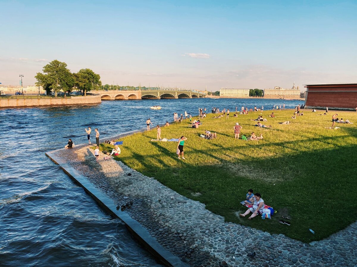 пляжик у Петропавловской крепости