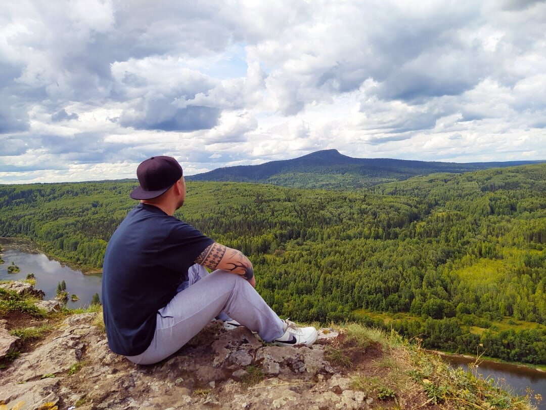 Раствориться в моменте и ни о чем не думать. 