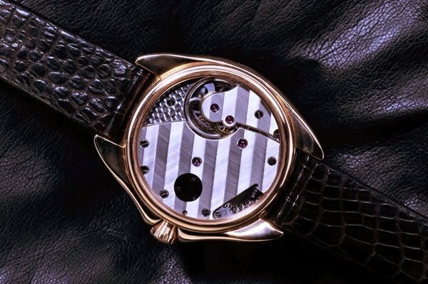 Много постов в этом блоге посвящено японским часам. И люксовым в том числе. Например, последний раз мы говорили о трех интересных явлениях.-2-2