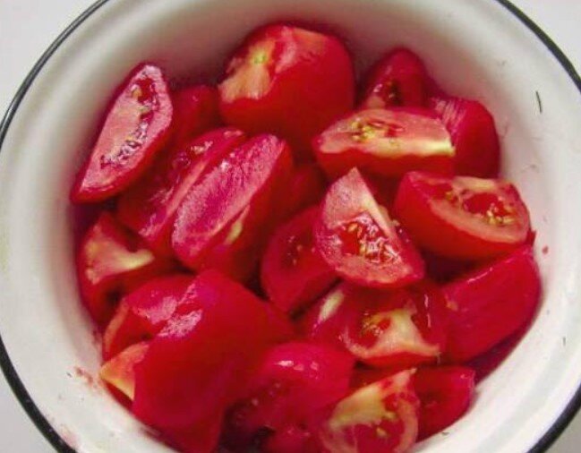 Резанные помидоры с маслом на зиму - пошаговый рецепт с фото на luchistii-sudak.ru
