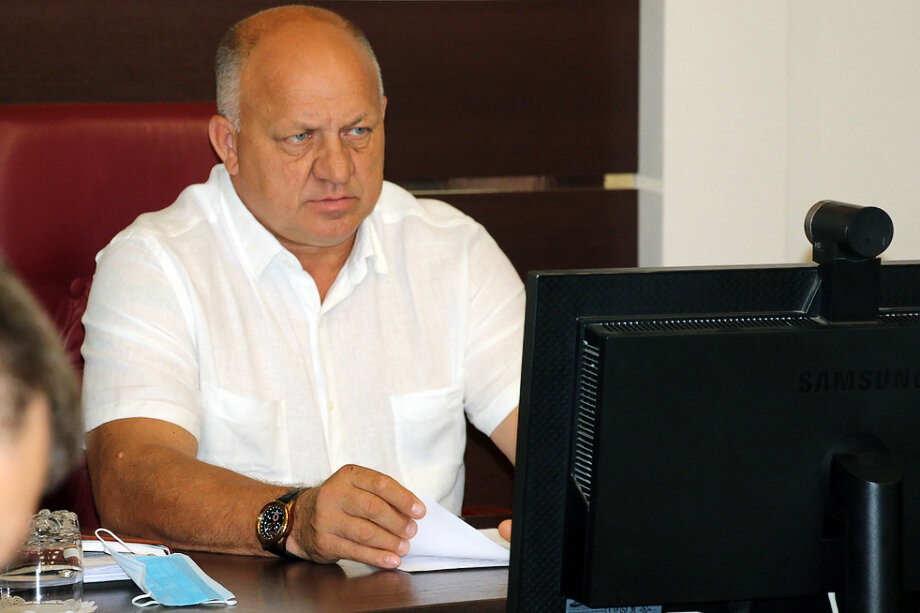 Вместо уволенного после потопов Сергея Бороздина главой Керчи стал Святослав Брусаков (на фото). Фото: сайт правительства Республики Крым