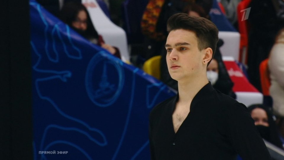 Михаил Игнатов фигурист