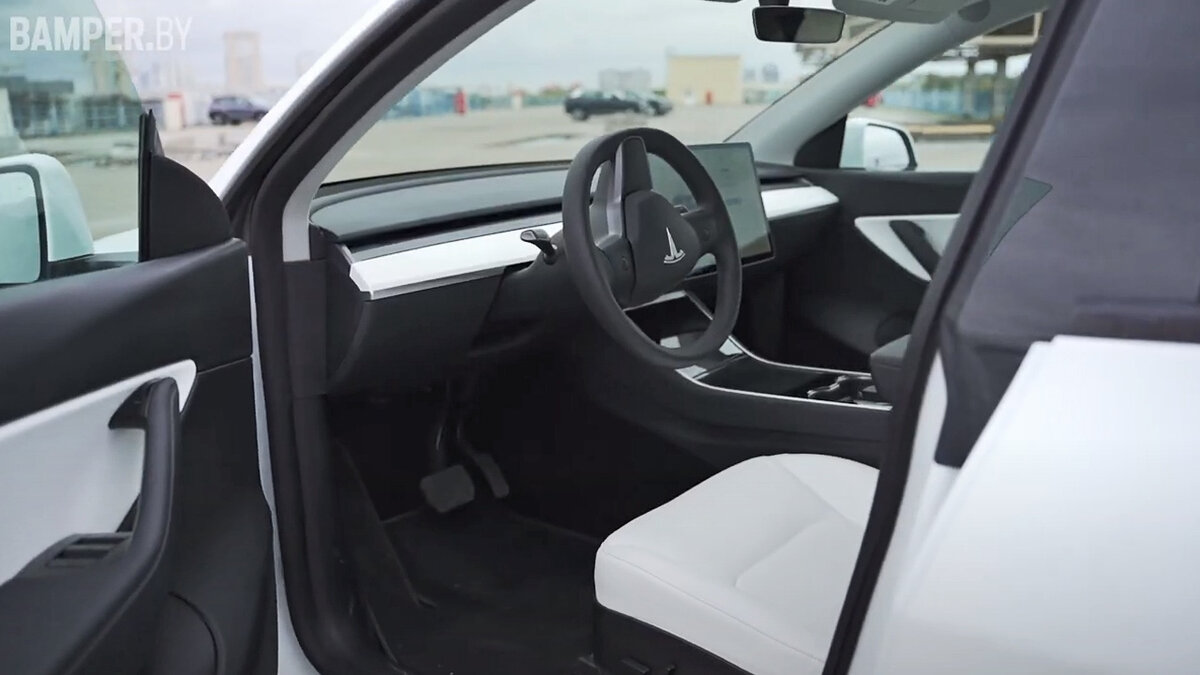 Салон Tesla Model Y
