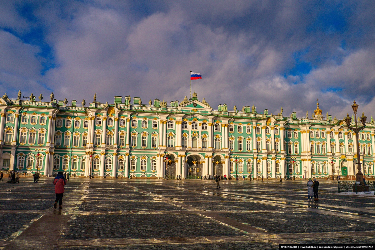 Зимний дворец санкт петербург события в истории. Bolshevik in Winter Palace.